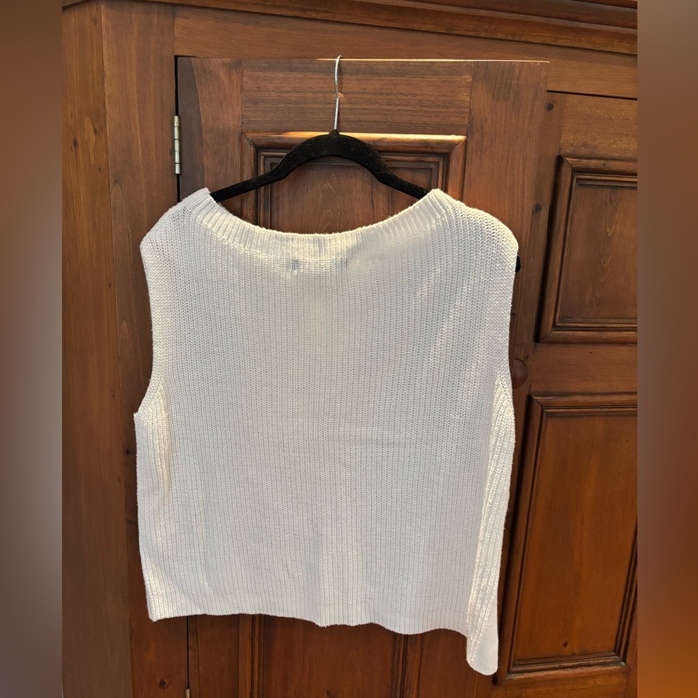 Simons side buttons knit tank - Picture 5 of 8